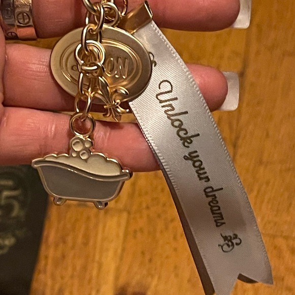 Keychain & Pouch by Sabon - NEW - Picture 6 of 6